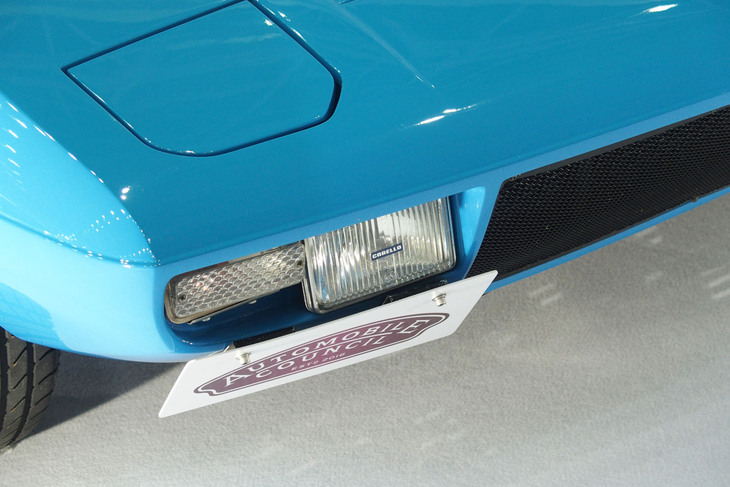 ランチア・ストラトスHFストラダーレ（1975年）