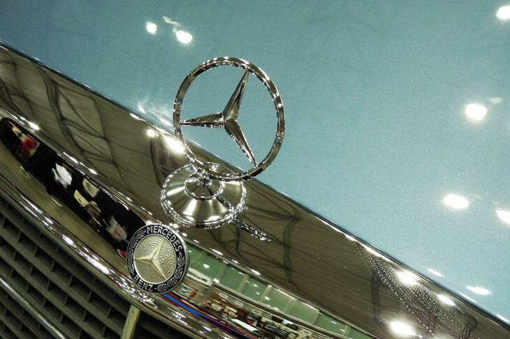 メルセデス・ベンツ450SEL6.9（1979年）／Silver Star