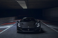 漆黒のボディーに注目　マセラティが「MC20」初の限定車「MC20ノッテ」を発表の画像