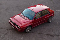 イタリアの名車「ランチア・デルタ」。webCG関のマイカーは、欧州仕様の限定モデル「デルタHFインテグラーレ エボルツィオーネ ディーラーズコレクション」という長ーい車名の一台である。じゅげむじゅげむごこうのすりきれ……。