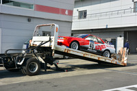 富士スピードウェイに搬入される「R32スカイラインGT-R N1耐久仕様車」。