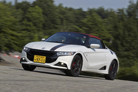ホンダS660 α モデューロパーツ装着車（MR/6MT）【レビュー】
