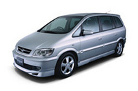 スバル「トラヴィック」を一部改良＆グレード追加