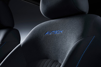 プレミアムスポーティーを志向する「ノートAUTECH」発売の画像