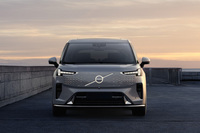 ボルボが初の電動ミニバン「EM90」を発表　まずは中国市場で発売の画像