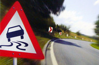 日本のクルマはスピンしやすい!?　〜ボッシュの「ESC」記者説明会からの画像