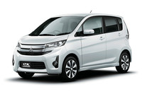 「三菱eKカスタム」