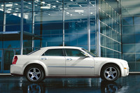 クライスラー300C、2010年モデル発売の画像