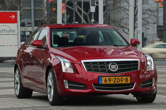 「キャデラックATS」