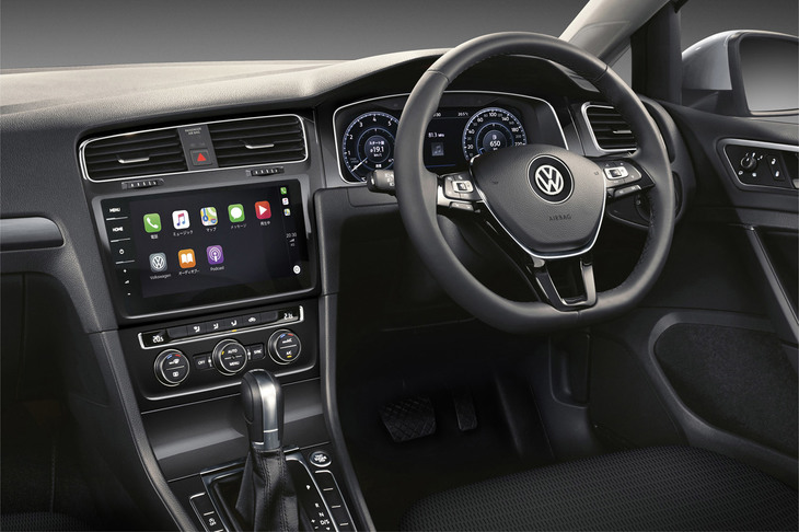 「ゴルフヴァリアントTSIコンフォートライン テックエディション」のインストゥルメントパネルまわり。