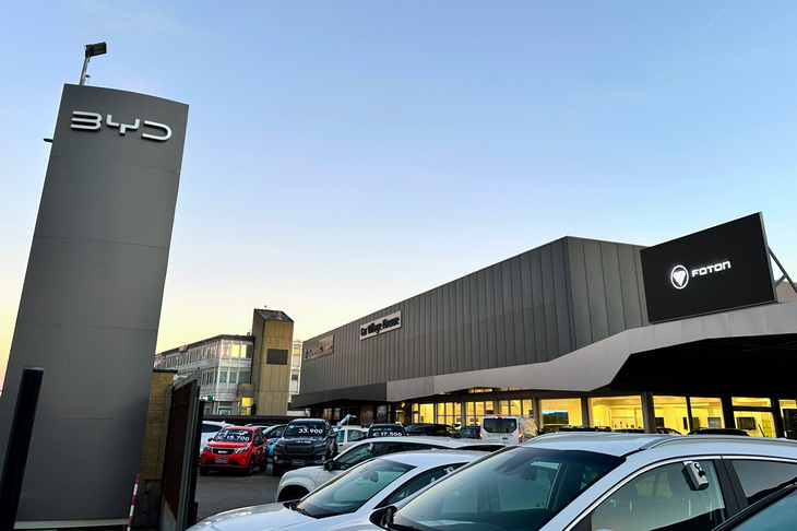 カーヴィレッジはBYDをはじめ、中国系6ブランドを扱う。以前から扱っていた旧FCA系のモデルやプジョー、マセラティも併売している。