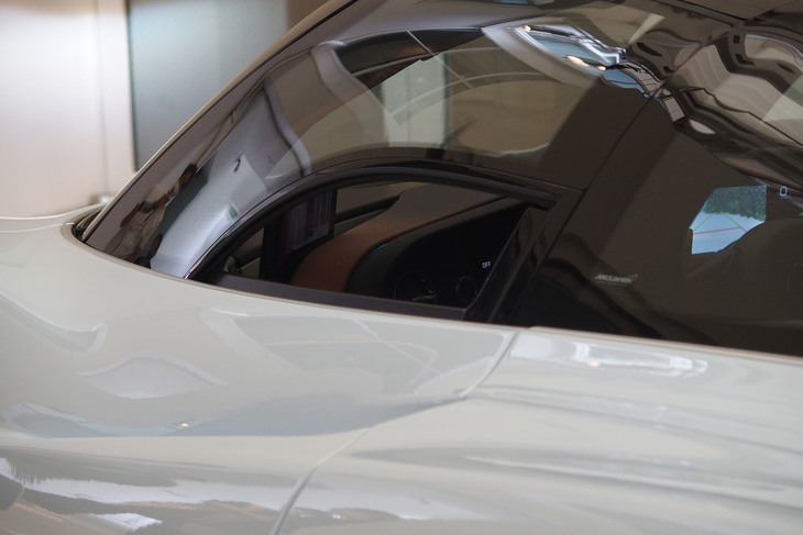 マクラーレン・スピードテール（サイドウィンドウ）