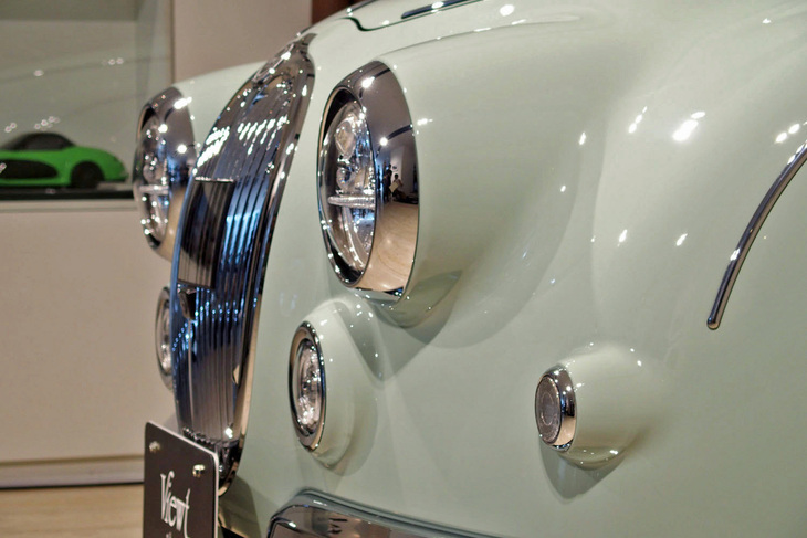 ミツオカ・ビュート ストーリー（フロントフェイス）