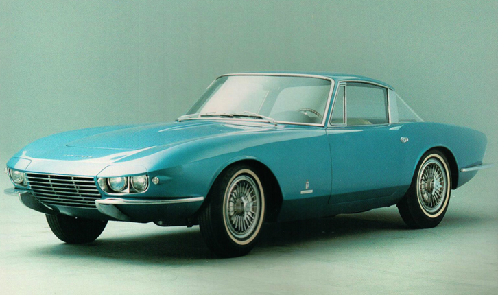 ピニンファリーナ時代における別の作品。「シボレー・コルベット ロンディネ」。1963年のパリモーターショーで公開された。