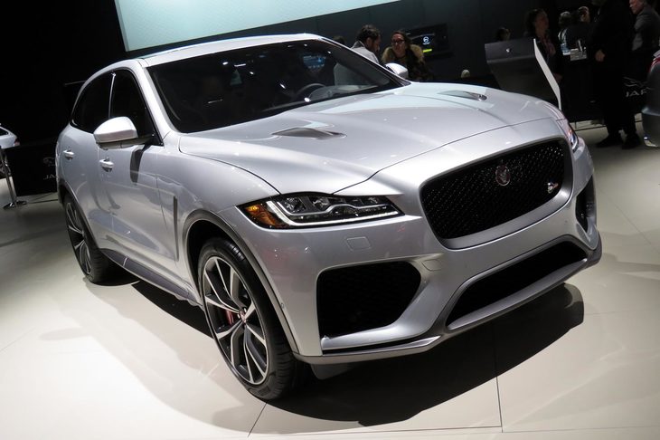 ジャガーFペースSVR