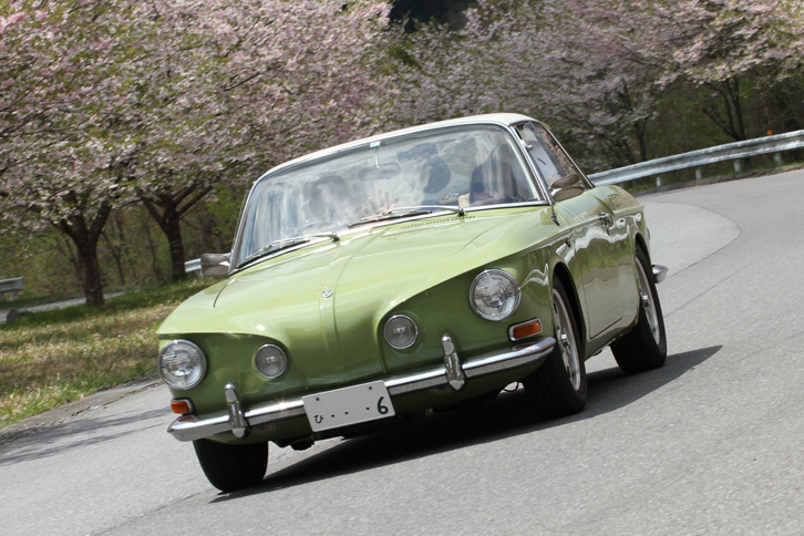1968年「フォルクスワーゲン・カルマンギア1600」。60年代に一世を風靡（ふうび）した、「シボレー・コルベア」に端を発するコルベアルックをまとった、通称タイプ3をベースにしたカルマンギア。