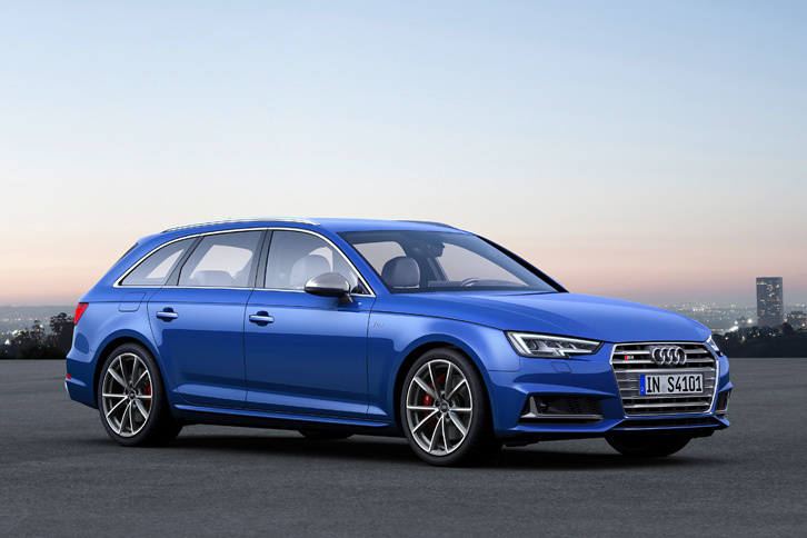 「アウディS4アバント」