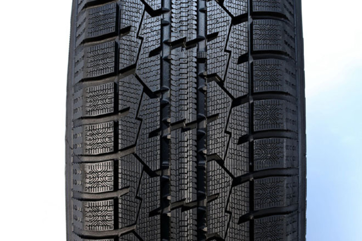205&frasl;60&frasl;16 送料無料! 4本セット トーヨー GARIT G5 205/60R16 スタッドレスタイヤ2018年 税込み。 TOYO GARIT G5 スタッドレス アルミセット 中古