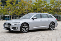 従来モデルから基本設計が刷新された現行型「A6」。「A8」や「A7スポーツバック」と同じく、新世代プラットフォーム「MLB evo」が用いられている。