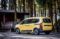 エントリーグレードの「ゼン」を除くと、ほとんど装備に差異がない新型「カングー」。自身の好みや使い方を考慮して、「クレアティフ」か「インテンス」か、ガソリン車かディーゼル車かを選べばいいだろう。（写真：花村英典）