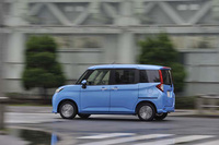 「トール」のスリーサイズは全長3700×全幅1670×全高＝1735mm。