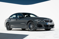 「BMWアルピナD3 Sリムジン アルラット」。最高出力355PS、最大トルク730N・mの3リッター直6ディーゼルターボエンジンを搭載する。