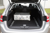 「308SW」の荷室。容量は660～1660リッターが確保されている。（写真をクリックすると荷室のバリエーションが見られます）