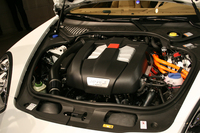 ハイブリッドシステムの総出力は416ps。従来型は380psだった。