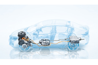 パワーユニットはハイブリッドのみ。1.5リッターエンジンとモーター、7段DCT、リチウムイオンバッテリーなどを組み合わせた「SPORT HYBRID i-DCD」を搭載する。JC08モード燃費は34.4km/リッター。（写真＝本田技研工業）