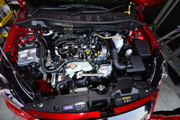 S耐の車両規定はグループNに準じ、改造範囲は狭い。1.5リッター直4ディーゼルターボエンジンは105psと22.4kgmを生み出す（6MT仕様の場合）。
    