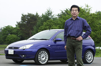 自動車ジャーナリストの河村康彦氏。
    
    