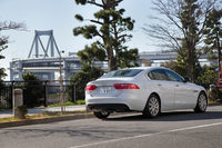 「XE」は「Xタイプ」の生産終了以来、5年ぶりにジャガーが投入したDセグメントモデルとなる。