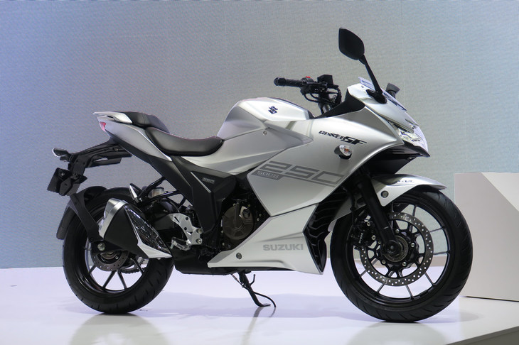 スズキ・ジクサーSF250