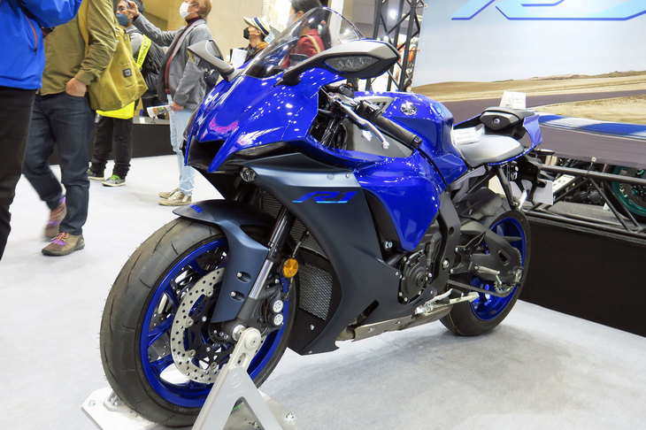 ヤマハYZF-R1