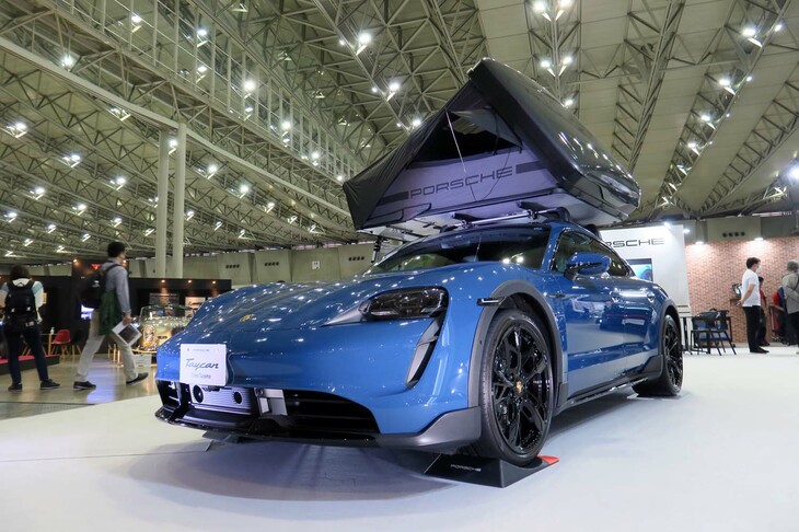 ポルシェ・タイカン クロスツーリスモ