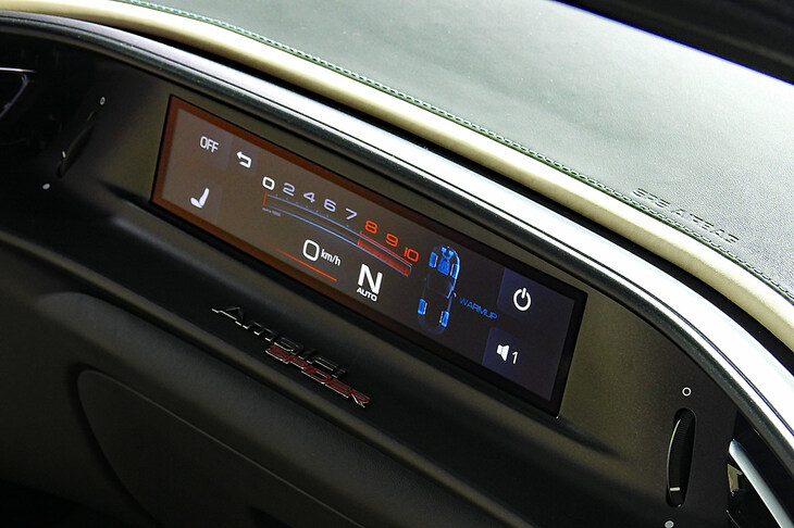 フェラーリ・アマルフィ スパイダー（パッセンジャーディスプレイ）