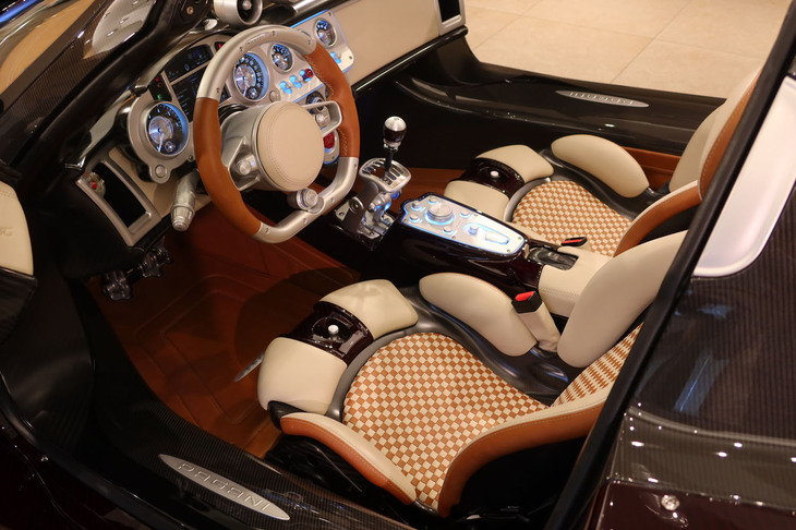 パガーニ・ウトピア ロードスター（インテリア）