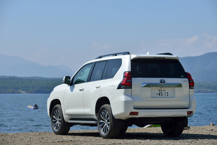 「トヨタ・ランドクルーザープラド」の生産終了で、かつて隆盛を極めた”ランクルよりちょっと身近”なクロカンのマーケットは、いよいよ消滅することとなる。プラドよ、本当にお疲れさまでした。（写真：峰 昌宏）