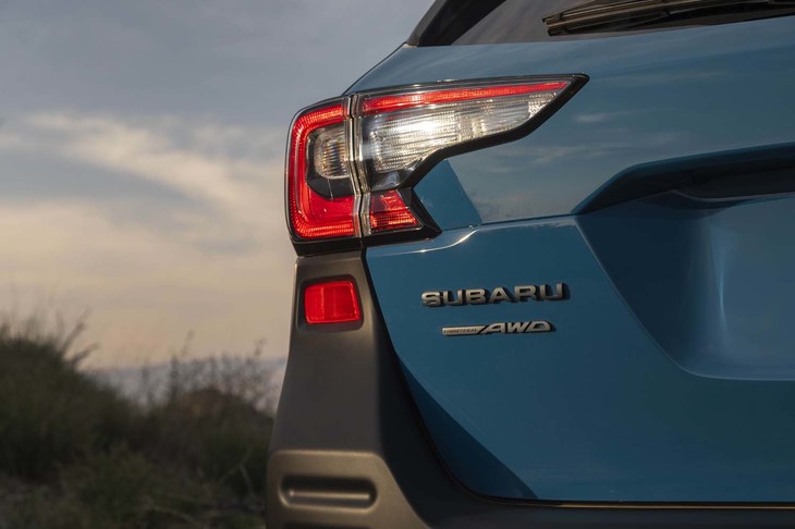 スバル・アウトバック ウィルダネス（エンブレム）