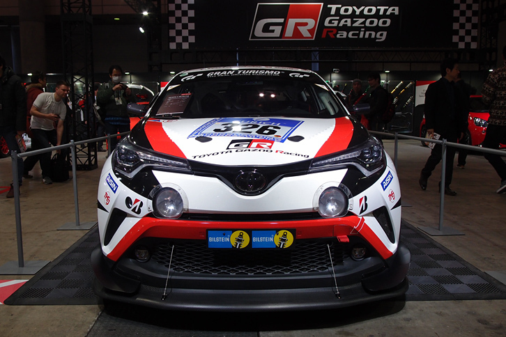 トヨタC-HR Racing