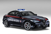 カラビニエリ（憲兵隊）で活躍している「アルファ・ロメオ・ジュリア」のパトカー。
