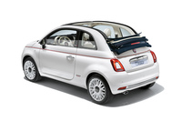 「フィアット500／500C」の特別仕様車「ドルチェヴィータ」。2020年12月12日に500ドルチェヴィータが限定175台、500Cドルチェヴィータが同100台で発売された。今年も「引き続き魅力的な限定モデルを導入する予定」という。