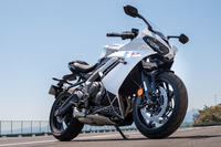 トライアンフ・デイトナ660