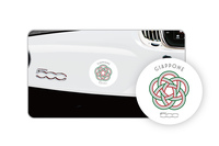 トリコローレカラーのステッカーは、インストゥルメントパネルにも貼付されている。