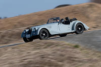 ボディーカラーはソリッドペイントの6色が標準で、オプションでツートンカラーやメタリックペイント、パールペイント、マットペイントなども用意される。