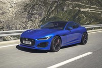 「ジャガーFタイプ」マイナーチェンジ　デビュー記念の限定車も登場の画像