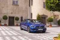 メルセデス・ベンツC300eセダン（FR/9AT）【海外試乗記】の画像