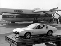 1967年「アルファ・ロメオ・モントリオール」。同年の4月から開催されたモントリオール万国博覧会のイタリア館に展示するために製作された。そのスタイリングが好評だったことから、2リッターV8エンジンを搭載して市販化された。（Bertone）