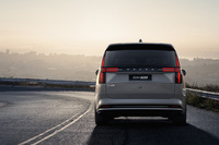 ボルボが初の電動ミニバン「EM90」を発表　まずは中国市場で発売の画像