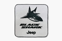 「ジープ・コンパス」に黒と赤のアクセントが目を引く限定車「ブラックシャーク」登場の画像